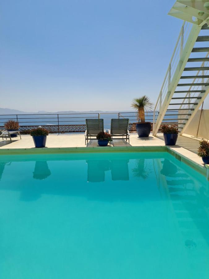 Les 1 Vue Piscine